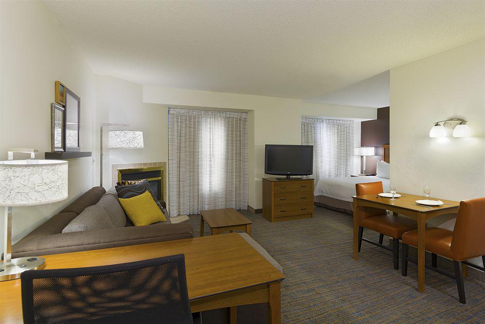 Hilton Garden Inn Atlanta North/Alpharetta Buitenkant foto