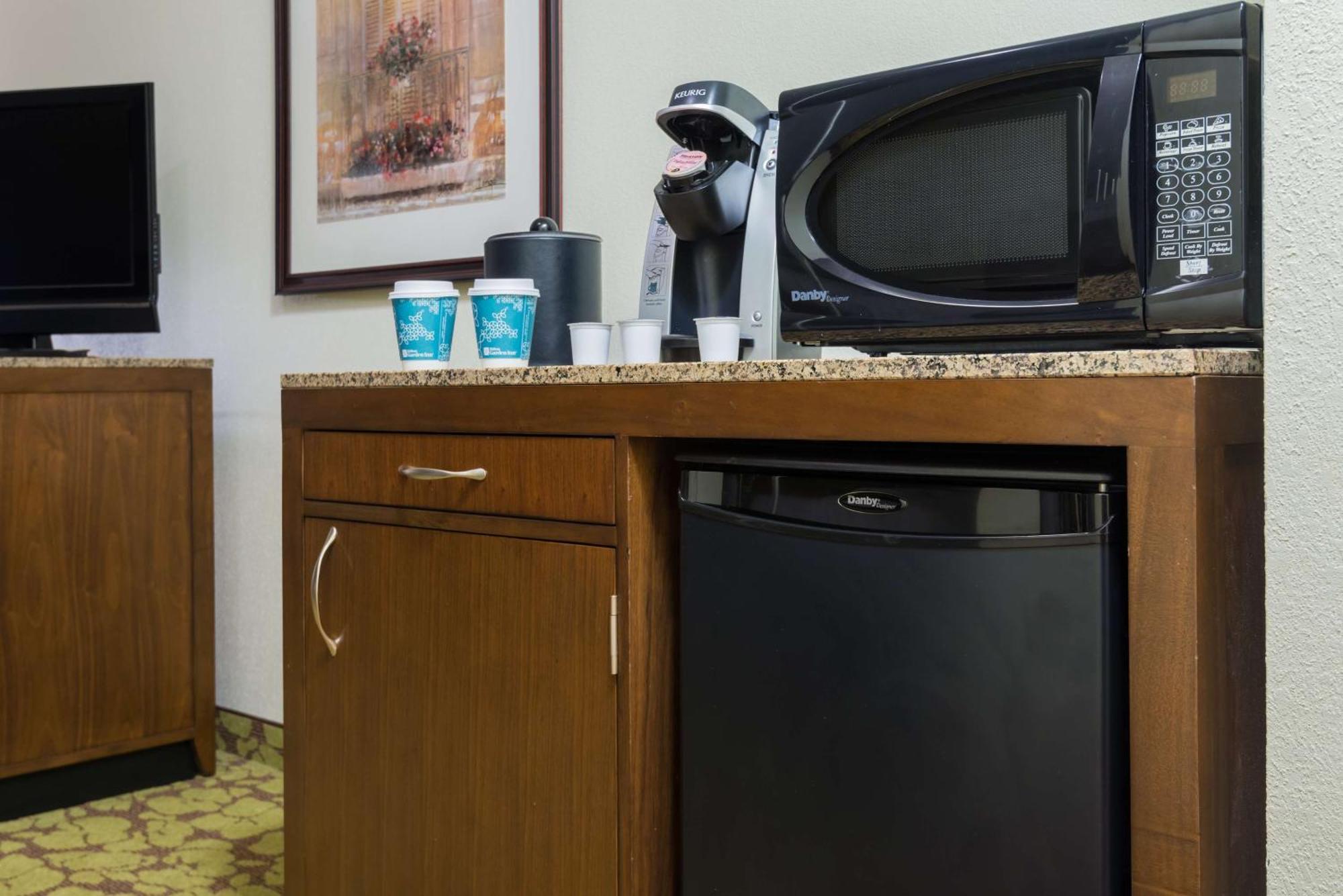 Hilton Garden Inn Atlanta North/Alpharetta Buitenkant foto