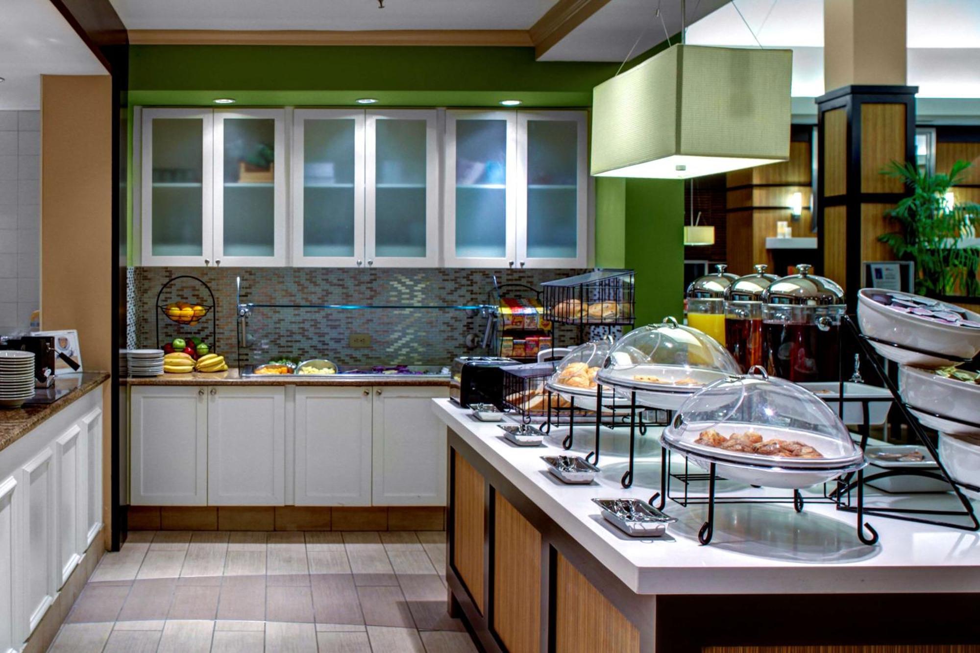 Hilton Garden Inn Atlanta North/Alpharetta Buitenkant foto