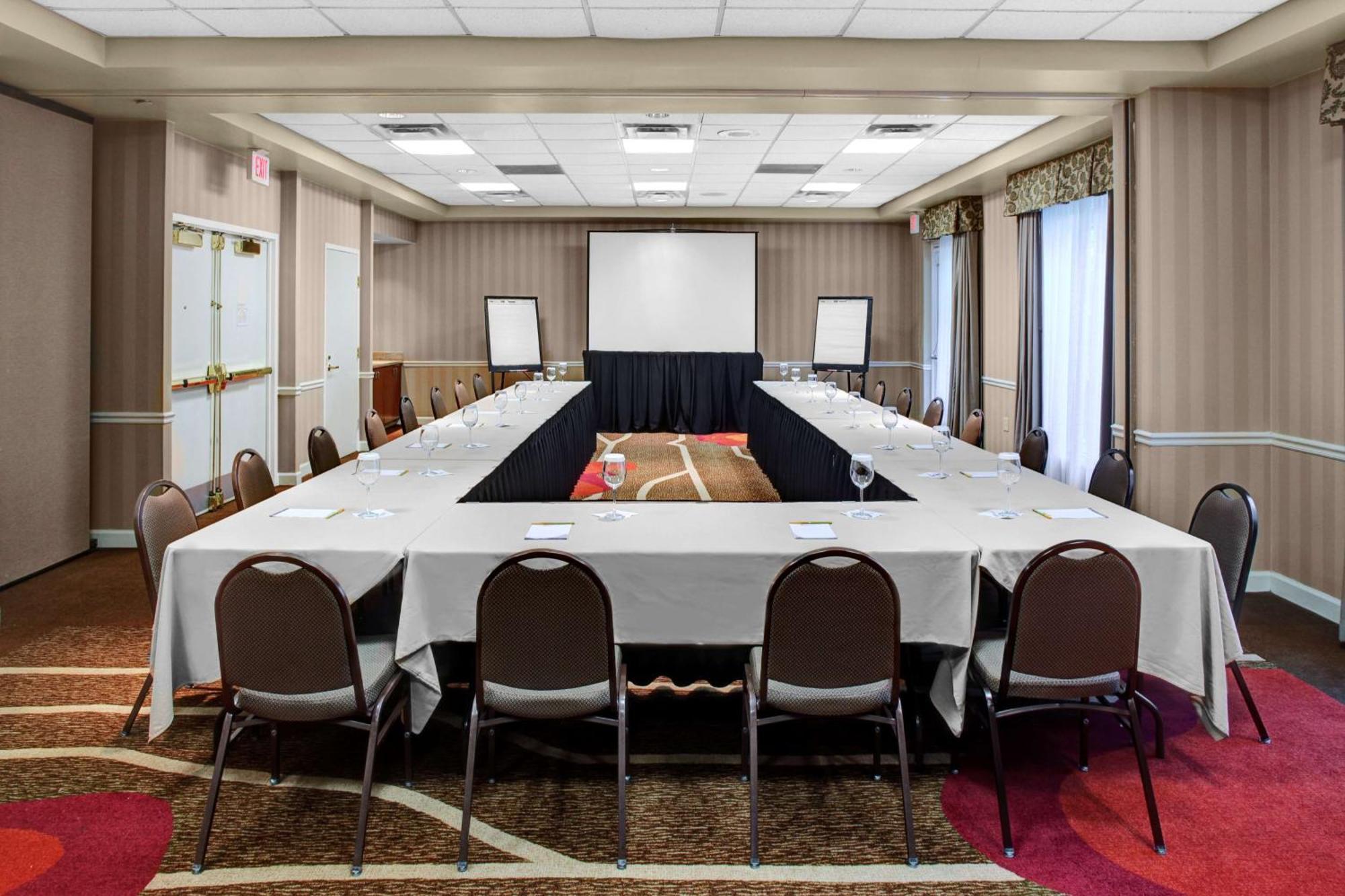 Hilton Garden Inn Atlanta North/Alpharetta Buitenkant foto